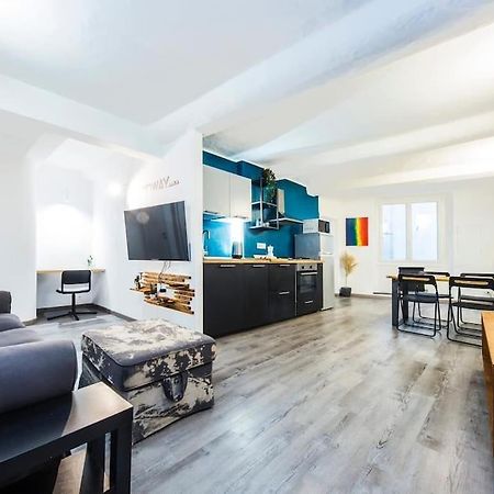 Midway Home, Nel Centro Storico Di Genova Екстер'єр фото