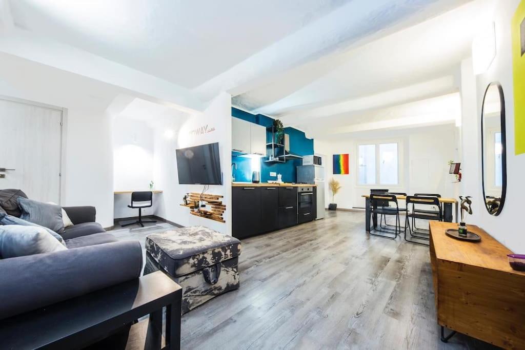 Midway Home, Nel Centro Storico Di Genova Екстер'єр фото