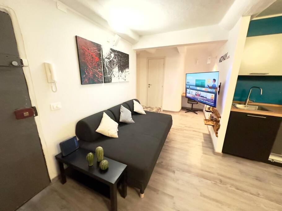 Midway Home, Nel Centro Storico Di Genova Екстер'єр фото